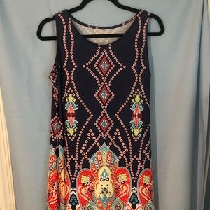 Sleeveless, summer dress, lightweight Blue tapestry design
Size Medium